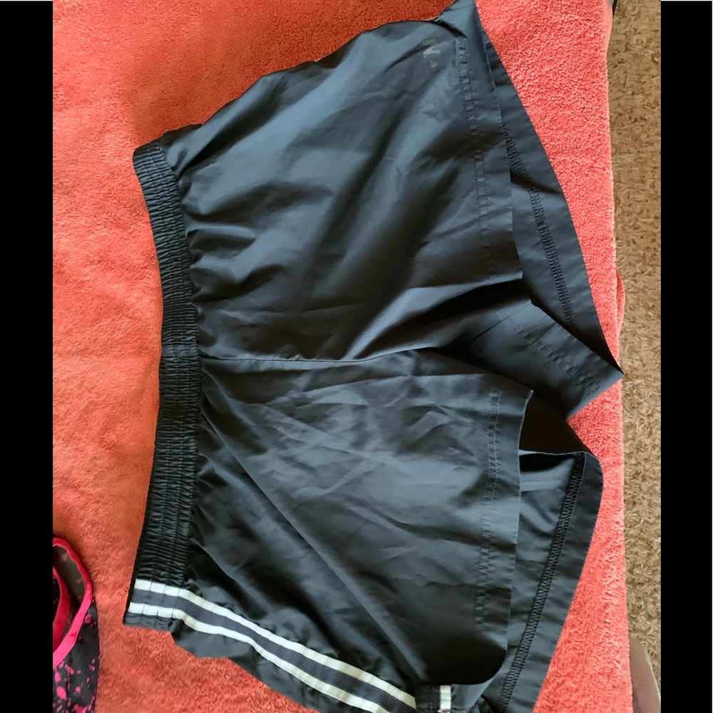 Old Navy size medium dark gray white stripes